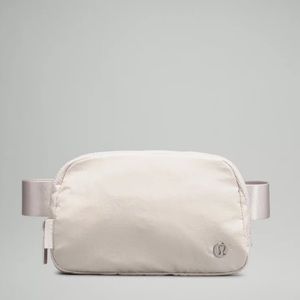 Lululemon Everywhere Belt Bag 1L White Opal NWT